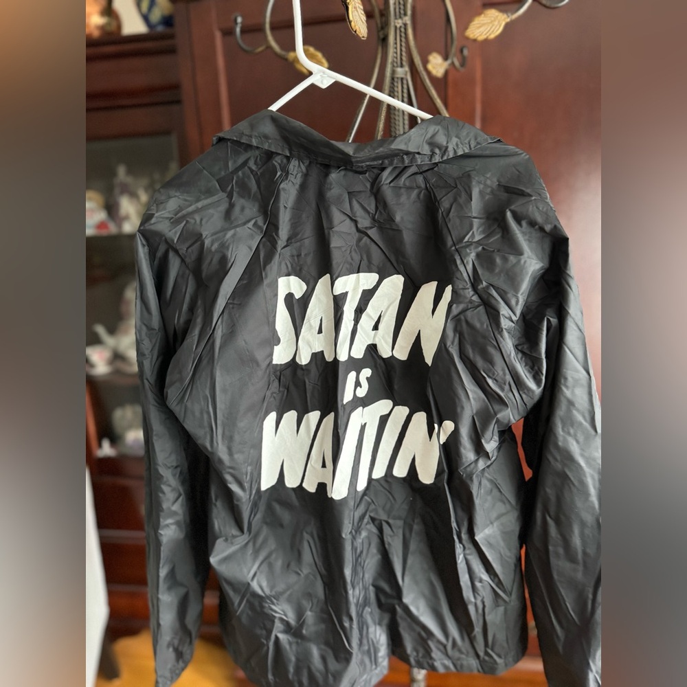 🖤☠️BLACK SATAN IS WAITIN’ COACHES JACKET BY CREEP STREET ☠️🖤 - Picture 4 of 5